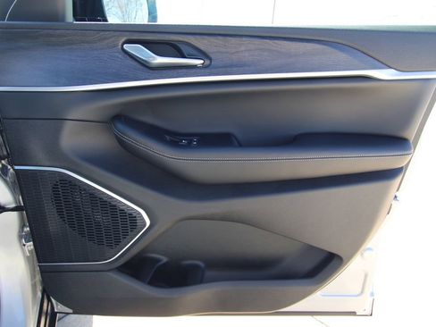 New 2026 Jeep Grand Cherokee Limited image 48