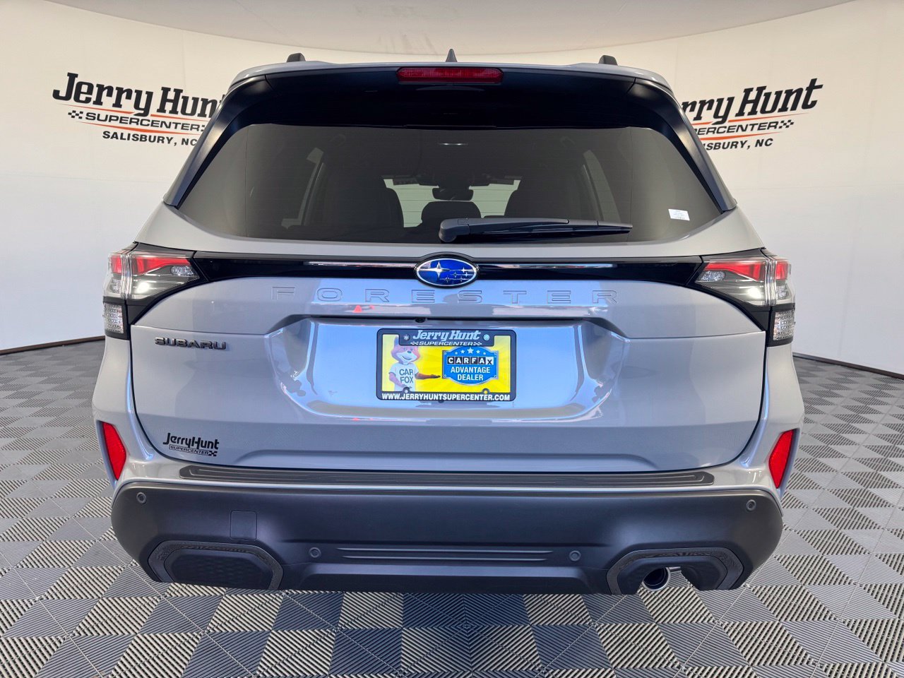 Used 2025 Subaru Forester Limited w/ Popular Package #2 AWD/4WD image 50