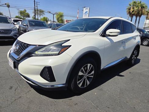 Used 2019 Nissan Murano S FWD image 2