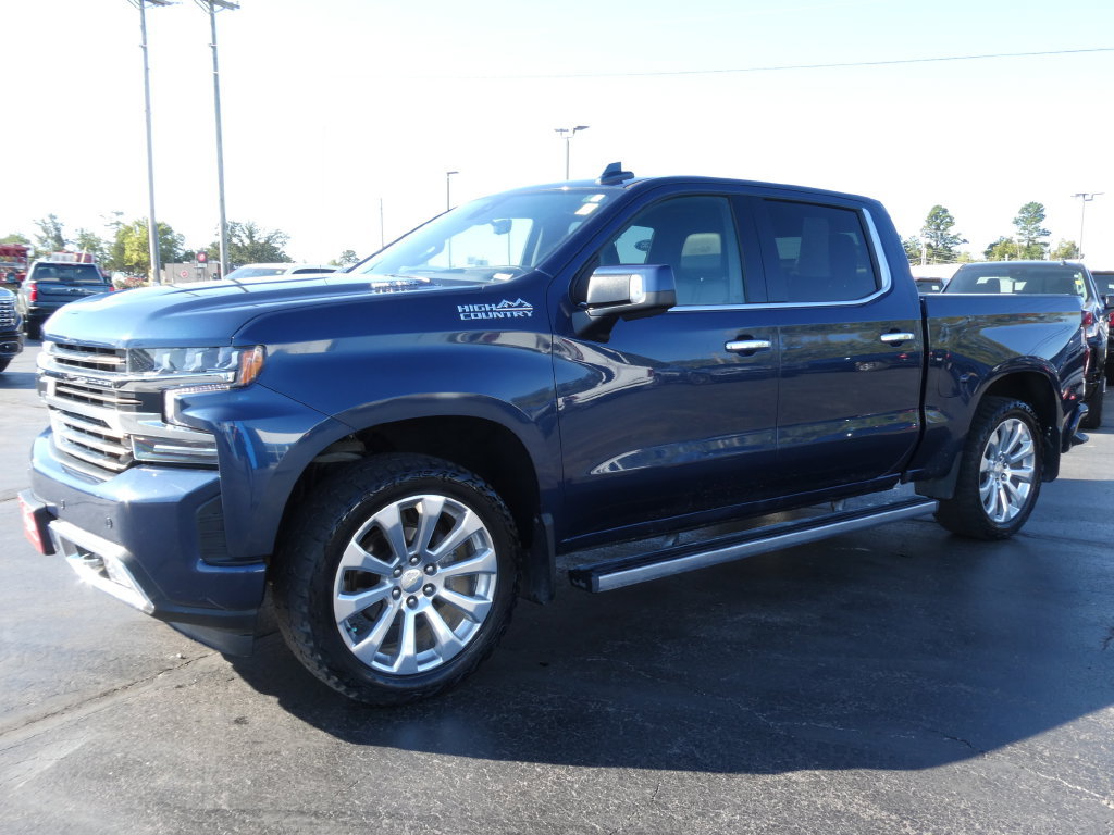 Used 2021 Chevrolet Silverado 1500 High Country w/ Technology Package AWD/4WD image 8