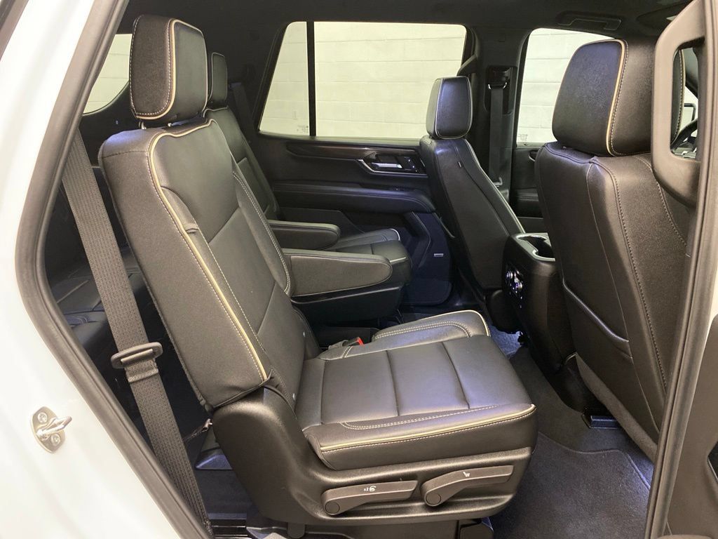Used 2026 GMC Yukon Elevation AWD/4WD image 26