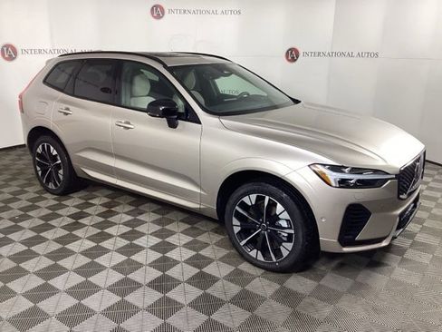 New 2026 Volvo XC60 T8 Plus w/ Protection Package Premier AWD/4WD image 3