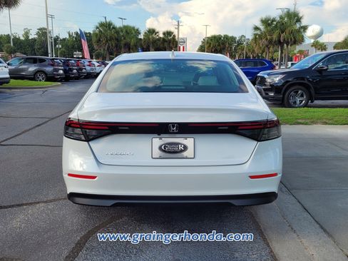 New 2025 Honda Accord LX image 4