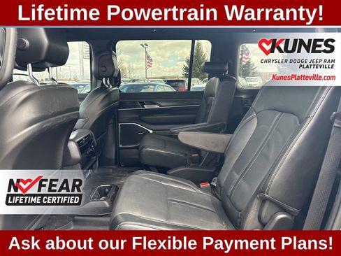 Used 2023 Jeep Wagoneer Series II w/ Flexible Seating Group image 25