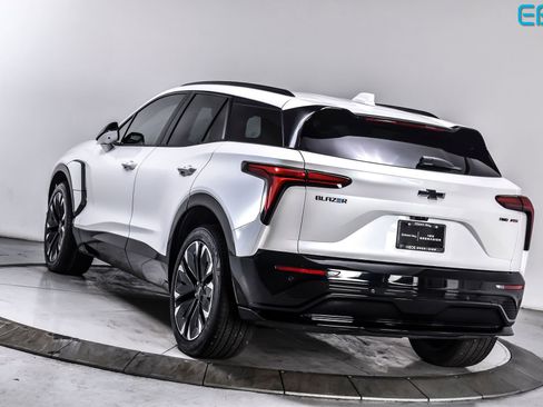 Used 2024 Chevrolet Blazer EV RS AWD/4WD image 4