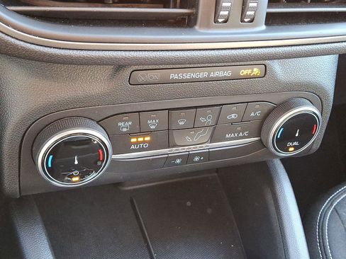 Used 2025 Ford Escape Active image 15