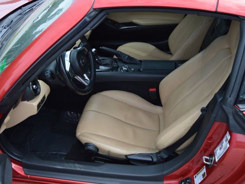 Used 2017 MAZDA MX-5 Miata RF Grand Touring image 9