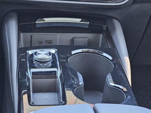 New 2025 Buick Envision Avenir image 21