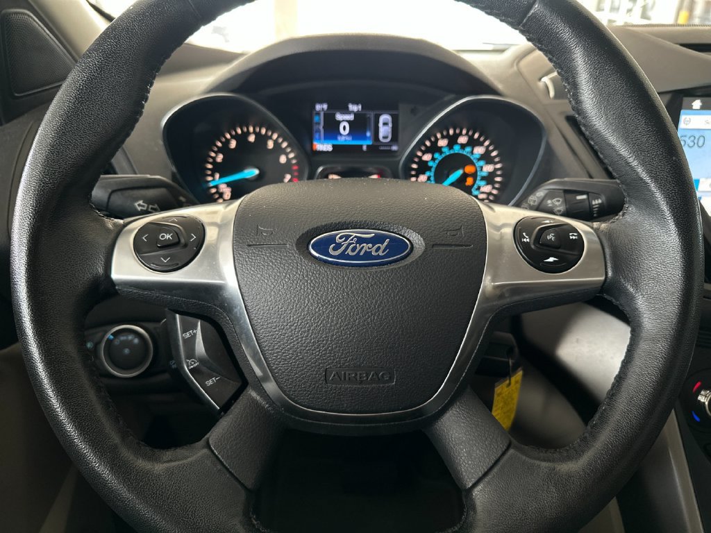 Used 2016 Ford Escape SE w/ SE Leather Comfort Package FWD image 21