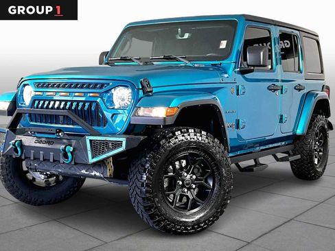 Used 2019 Jeep Wrangler Unlimited Sahara image 1