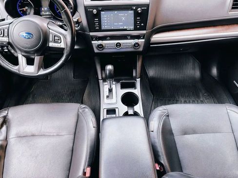 Used 2016 Subaru Outback 3.6R Limited AWD/4WD image 6