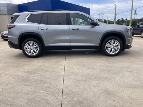 Certified 2026 GMC Acadia Elevation w/ Elevation Premium Package FWD image 12