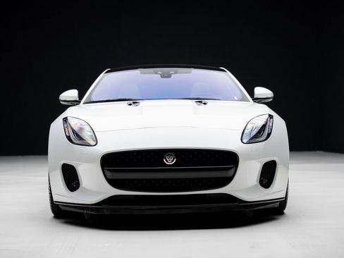 Used 2020 Jaguar F-TYPE Coupe image 7