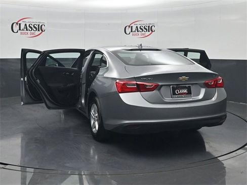 Used 2024 Chevrolet Malibu LT image 31