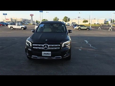 Used 2020 Mercedes-Benz GLB 250 4MATIC image 3