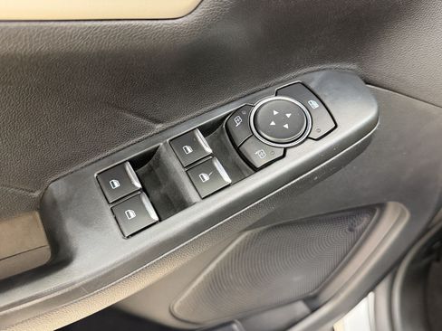 Used 2022 Ford Escape SE w/ Convenience Package FWD image 27