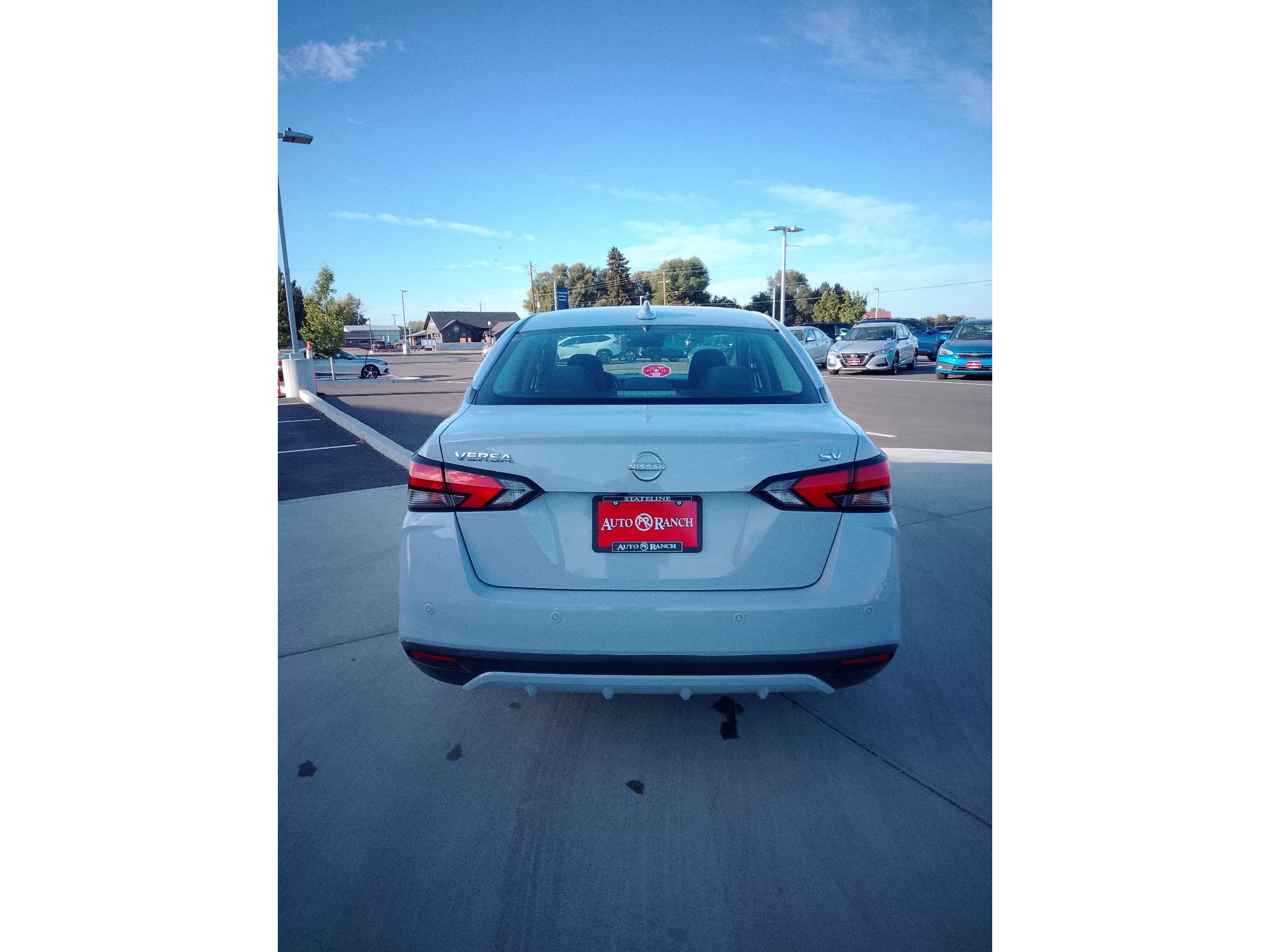Used 2024 Nissan Versa SV FWD image 4