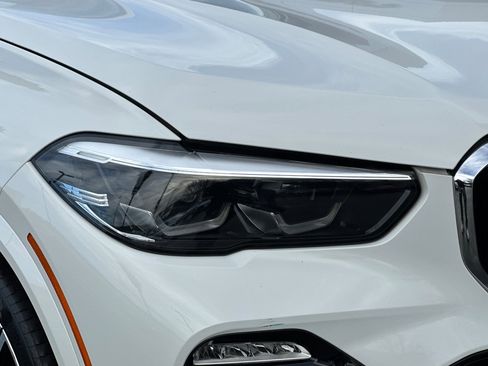 Used 2019 BMW X5 xDrive40i w/ M Sport Package image 10