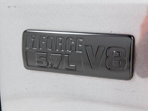 Used 2018 Toyota Tundra SR5 w/ SR5 Upgrade Package image 12