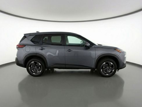 Used 2025 Nissan Rogue SV FWD image 11