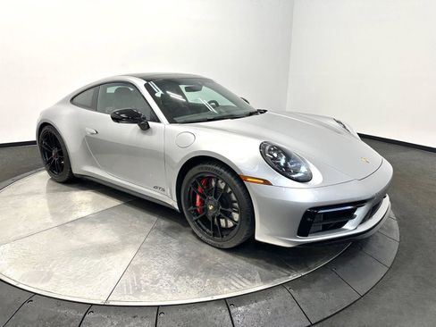 Certified 2024 Porsche 911 Carrera GTS RWD image 10