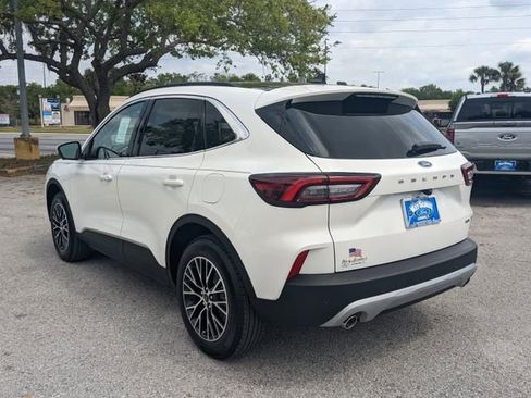New 2025 Ford Escape SE w/ PHEV Premium Package image 19