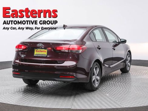 Used 2018 Kia Forte LX w/ LX Popular Package image 5