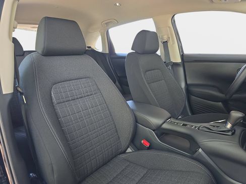 Certified 2025 Honda HR-V LX image 12