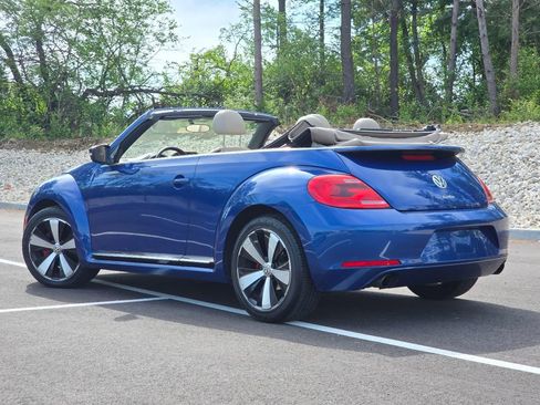Used 2013 Volkswagen Beetle 2.0T FWD image 19