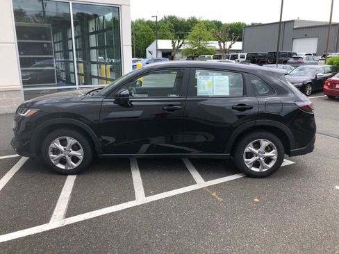 Used 2023 Honda HR-V LX image 6
