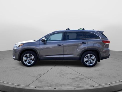Used 2019 Toyota Highlander Limited AWD/4WD image 6