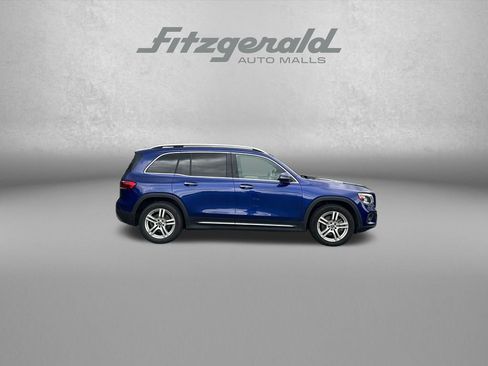 Used 2020 Mercedes-Benz GLB 250 4MATIC w/ Premium Package image 8