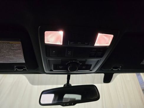 Used 2017 Toyota Tacoma TRD Off-Road w/ Premium & Technology Package image 23