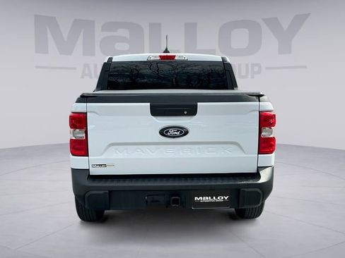 Certified 2025 Ford Maverick XL w/ Equipment Group 102A image 4
