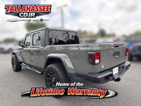 Used 2021 Jeep Gladiator Sport AWD/4WD image 7