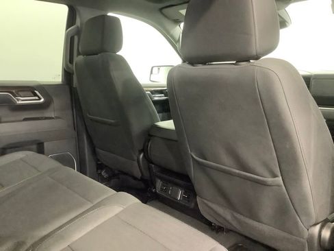 Used 2025 Chevrolet Silverado 1500 LT AWD/4WD image 30