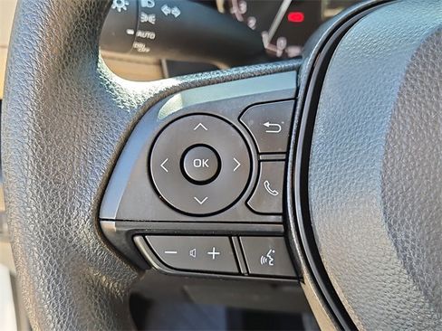 Used 2024 Toyota RAV4 XLE image 21