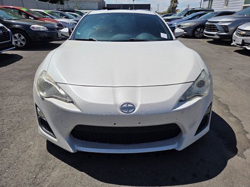 Used 2014 Scion FR-S RWD image 5