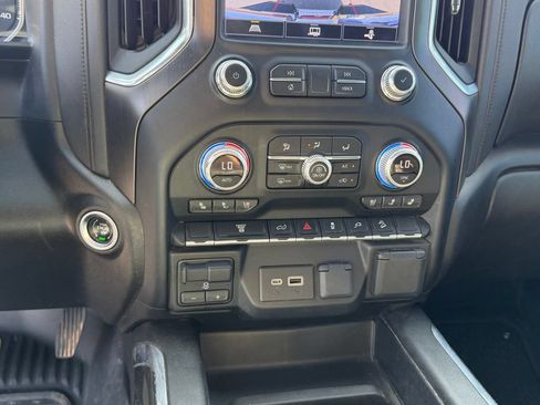 Used 2022 GMC Sierra 2500 AT4 AWD/4WD image 25