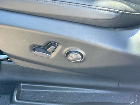 New 2026 Chrysler Voyager LX image 20