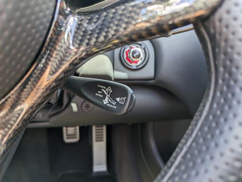Used 2014 McLaren MP4-12C Spider RWD image 30