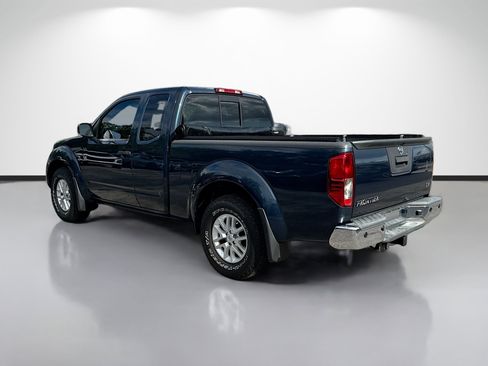 Used 2020 Nissan Frontier SV RWD image 5