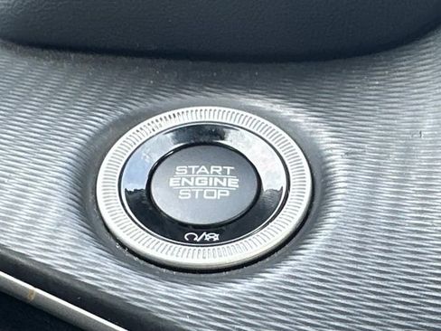 Used 2023 Jeep Grand Cherokee L Laredo image 25