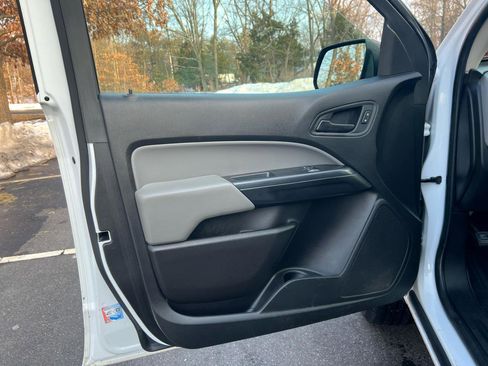 Used 2019 Chevrolet Colorado W/T image 14
