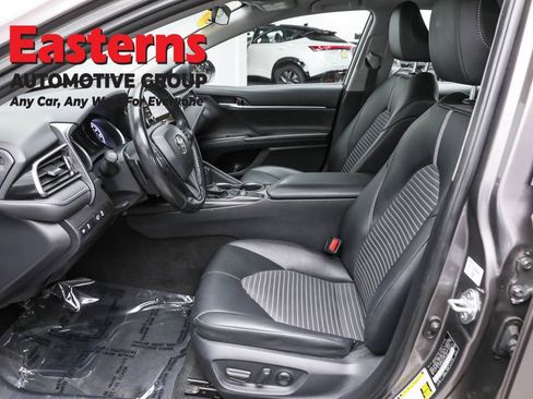 Used 2023 Toyota Camry SE FWD image 14