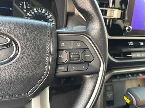 New 2026 Toyota Tundra SR5 w/ SR5 Convenience Package AWD/4WD image 21