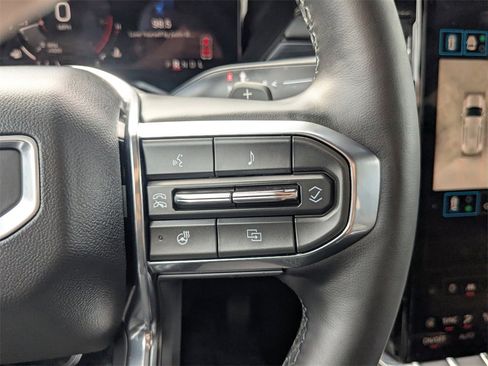 Certified 2025 GMC Acadia Elevation image 22