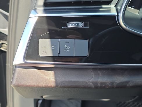 Used 2021 Audi Q7 2.0T Premium Plus AWD/4WD image 31