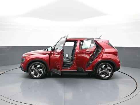 Certified 2023 Hyundai Venue Limited w/ Cargo Package FWD image 41