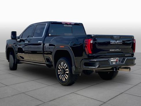 Used 2024 GMC Sierra 2500 Denali Ultimate AWD/4WD image 12